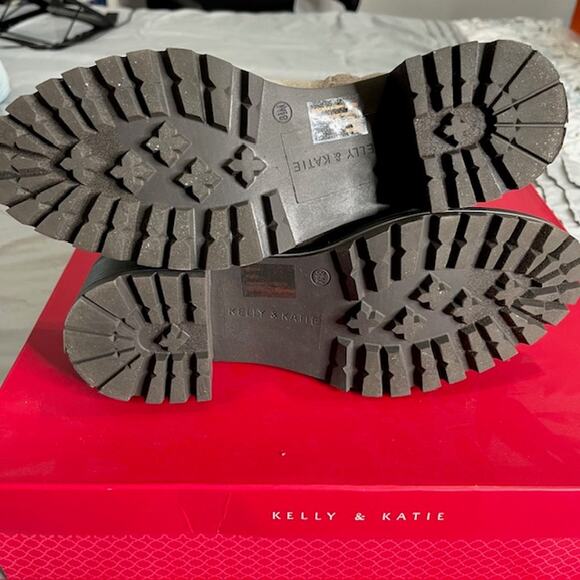 Kelly & Katie Katiyana slate grey boot with faux fur New w/box 8.5 - Picture 8 of 13